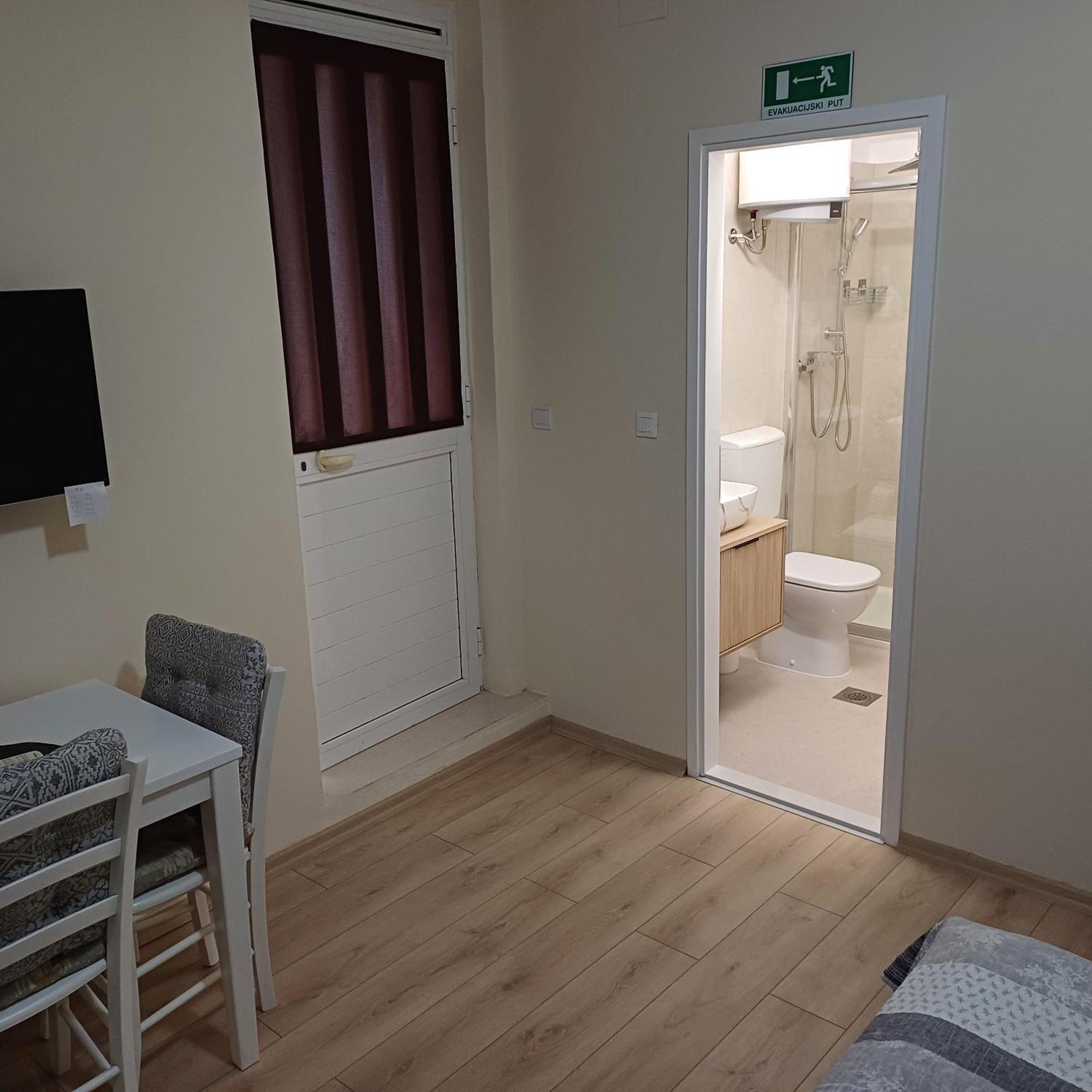 Rooms Kvestic Dubrovnik Bagian luar foto